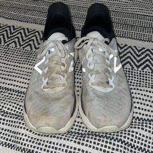 New Balance Tennis Shoes